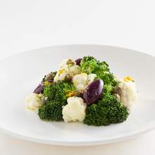 Salade d'hiver, gremolata, câpres et olives kalamata