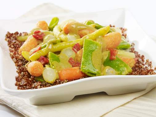 Mijoté de légumes perlés au cari doux et quinoa