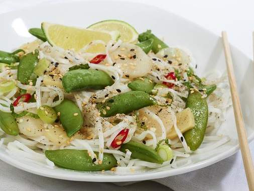 Vietnamese Sugar Snap Peas Salad