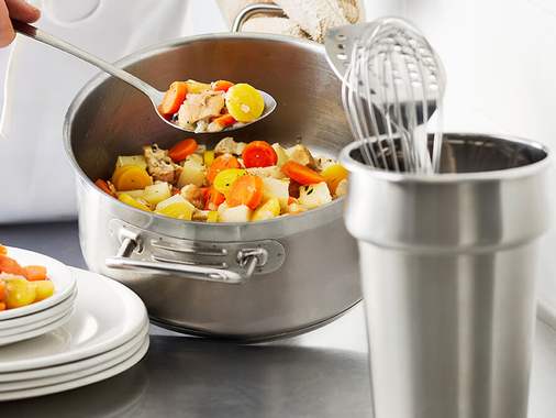 Chicken and carrots stew