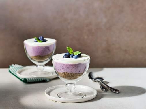 Smoothie déjeuner façon latte aux bleuets